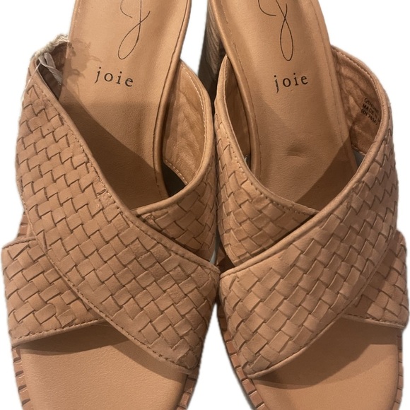Joie Tan Heels with Woven Design - Picture 7 of 8
